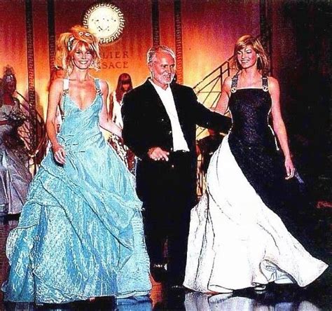 gianni versace abiti con fibbie 1994